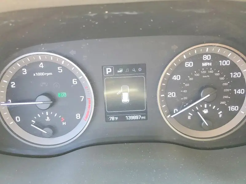 2017 HYUNDAI TUCSON SE  