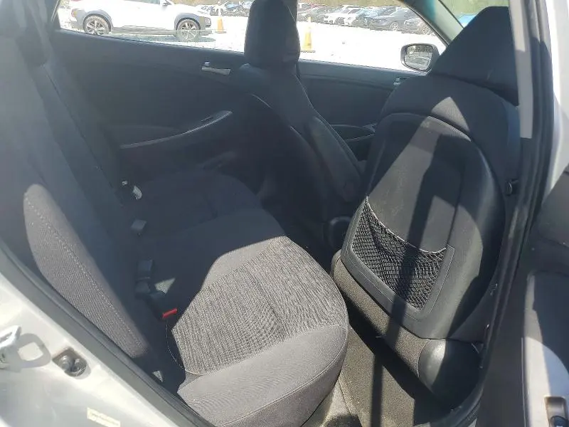 2015 HYUNDAI ACCENT GS  