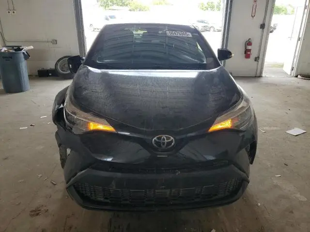 2020 TOYOTA C-HR XLE  
