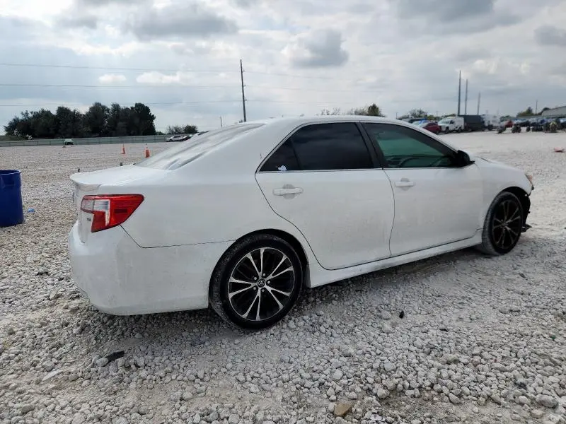 2014 TOYOTA CAMRY L  