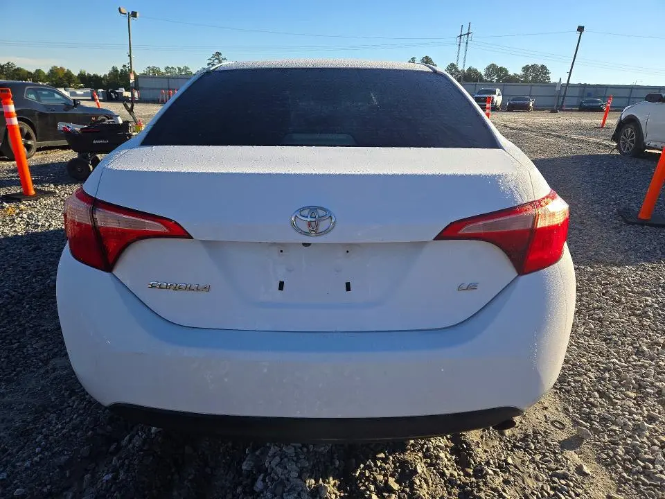 2018 TOYOTA COROLLA LE  