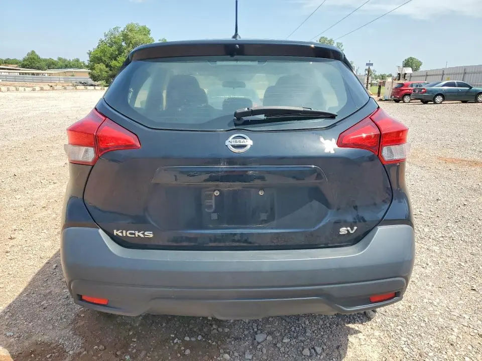 2019 NISSAN KICKS SV  