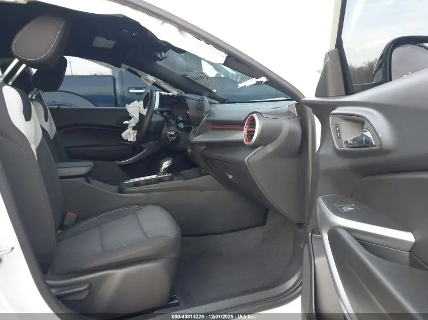 2025 CHEVROLET TRAX FWD 1RS