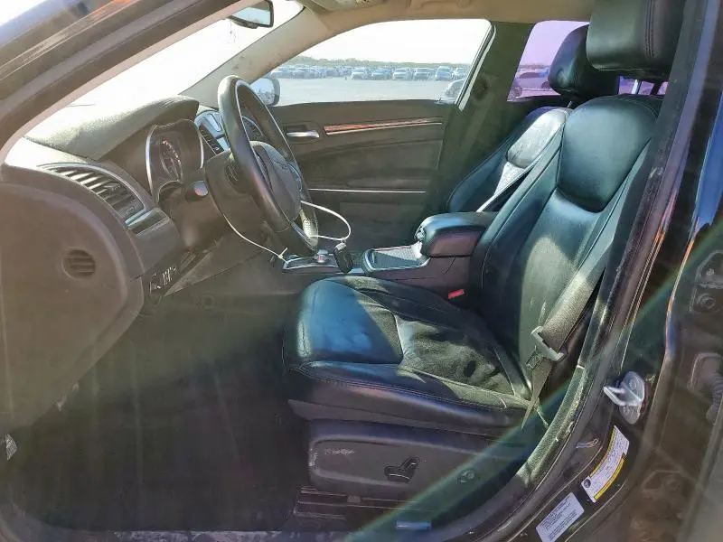 2016 CHRYSLER 300 LIMITED  