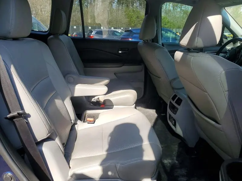 2017 HONDA PILOT ELITE  