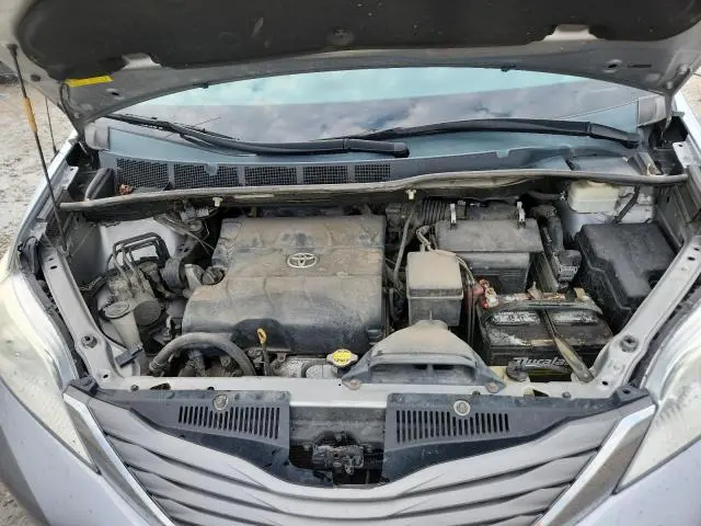 2012 TOYOTA SIENNA XLE