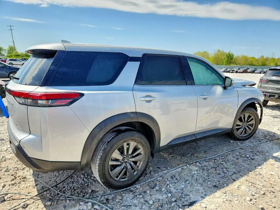 2022 NISSAN PATHFINDER S  