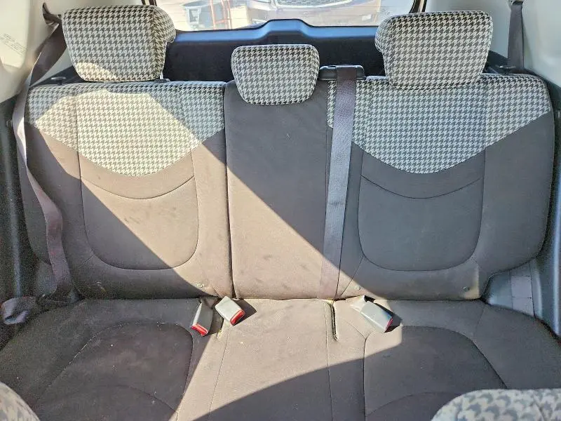 2010 KIA SOUL +  