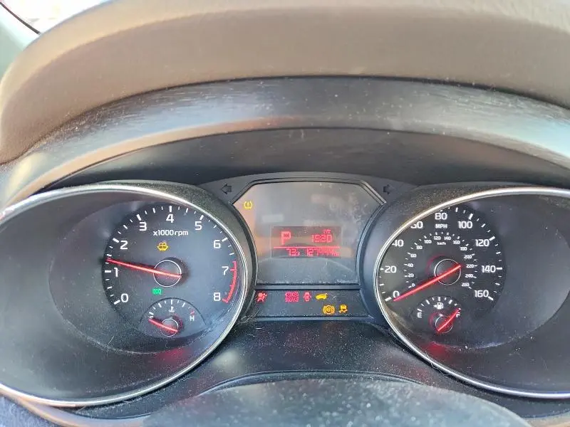 2016 KIA SEDONA LX  