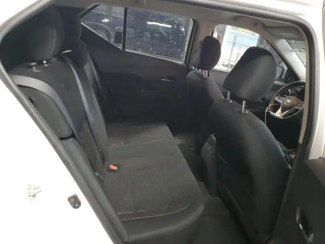 2022 NISSAN KICKS SV  