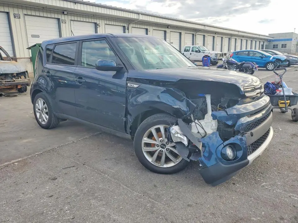 2018 KIA SOUL +  
