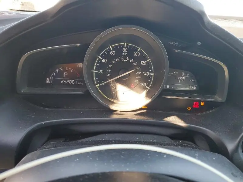 2017 MAZDA 3 TOURING  