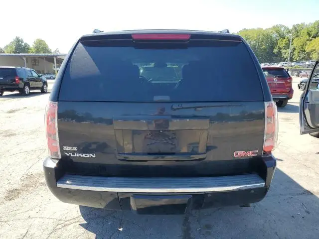 2011 GMC YUKON DENALI  