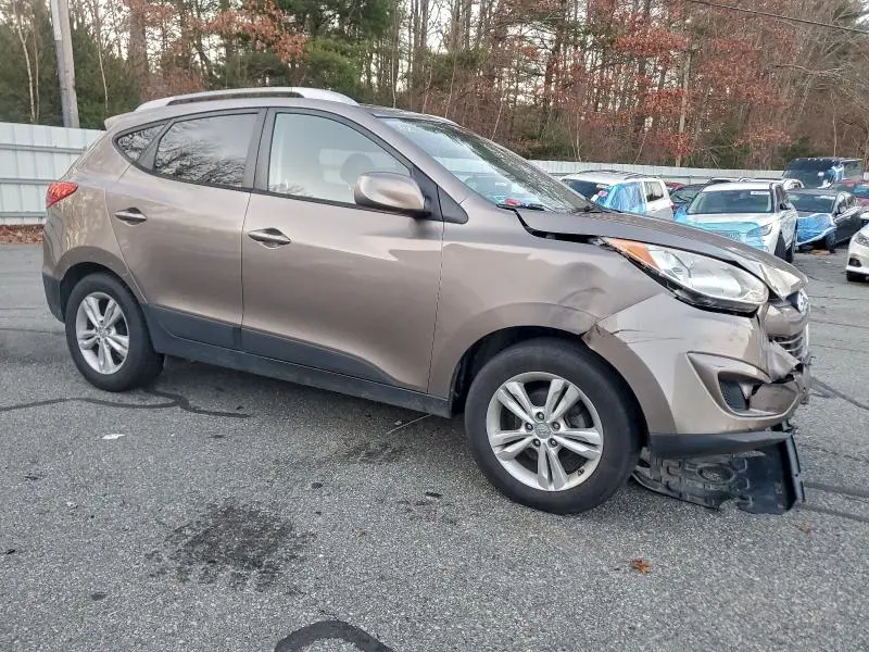 2011 HYUNDAI TUCSON GLS  