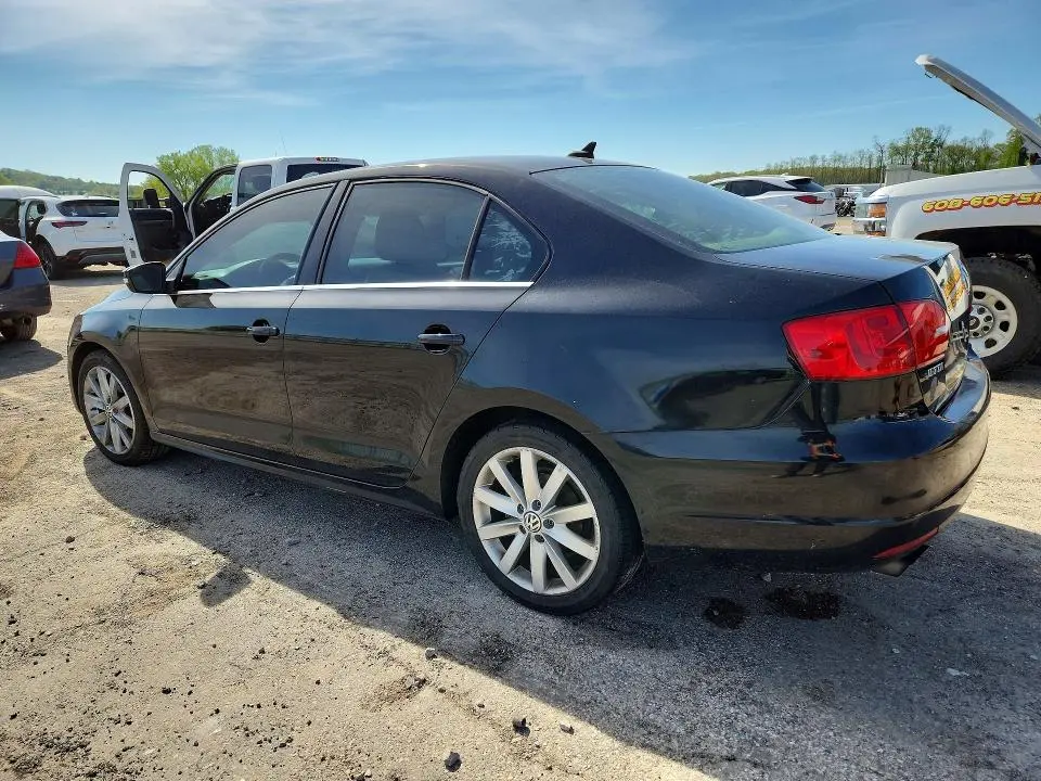 2014 VOLKSWAGEN JETTA SE  