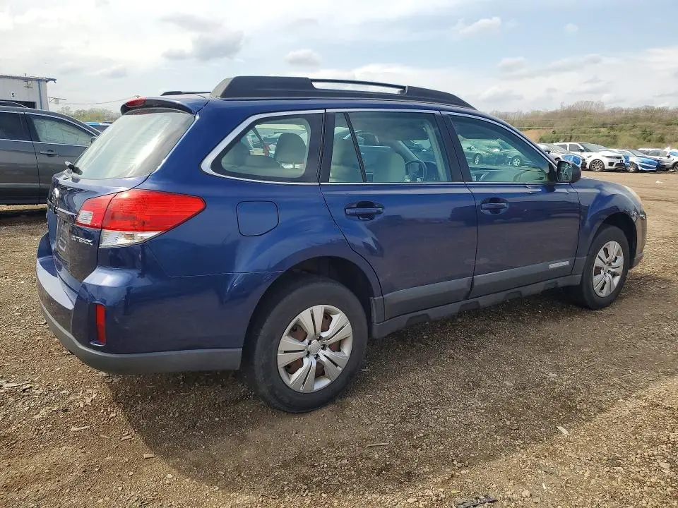 2010 SUBARU OUTBACK 2.5I  