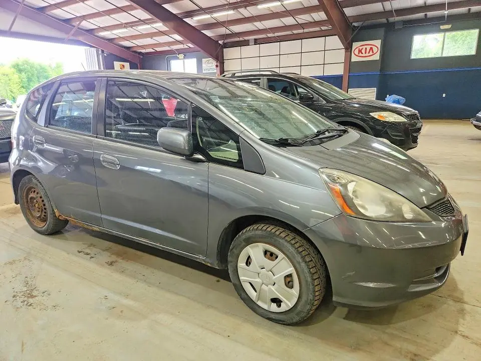 2013 HONDA FIT   