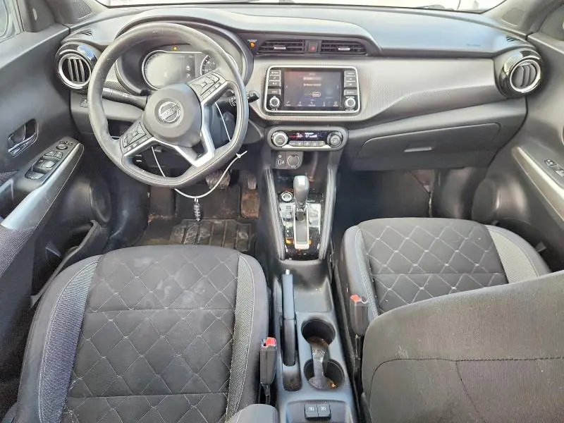 2019 NISSAN KICKS SV  