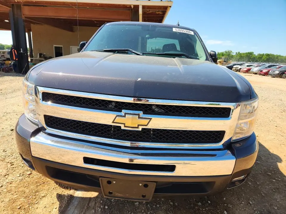 2011 CHEVROLET SILVERADO C1500 LT  