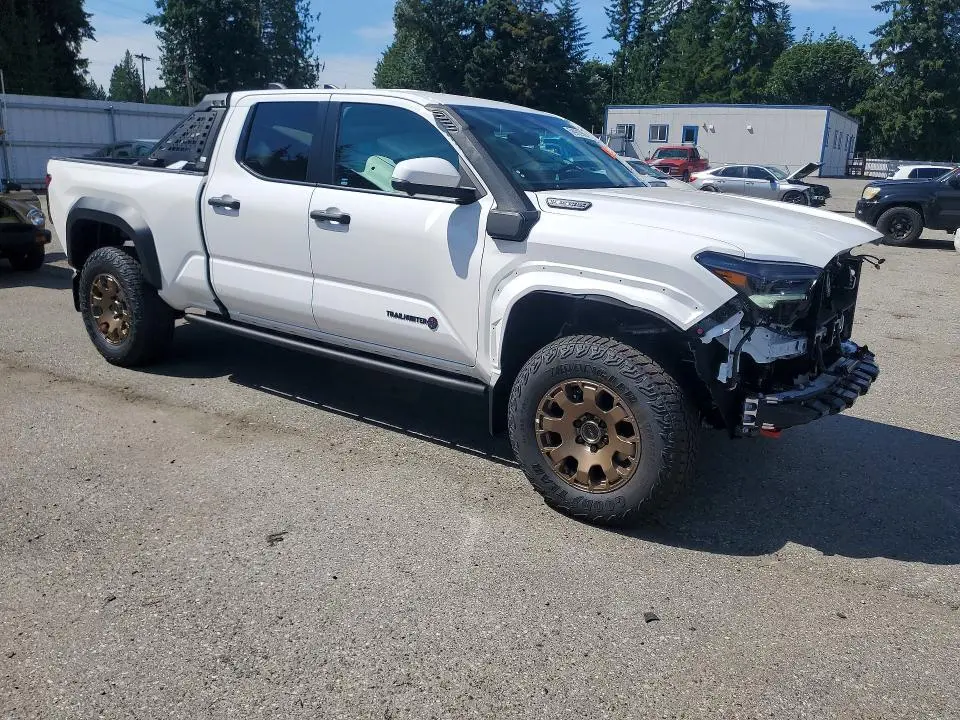 2026 TOYOTA TACOMA TRAILHUNTER HV  