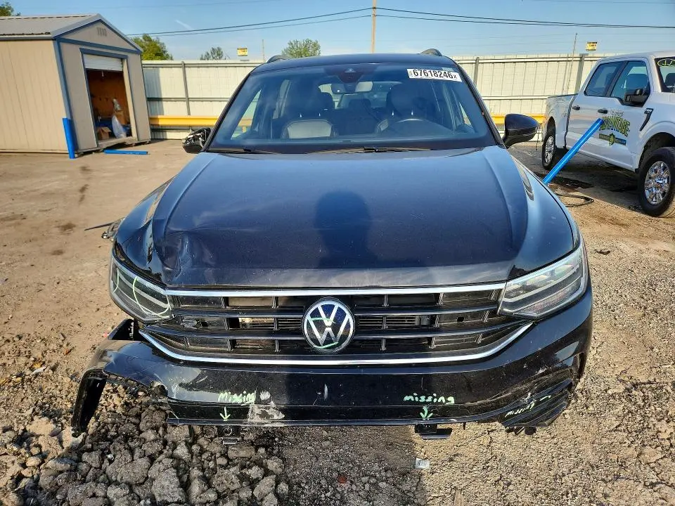 2022 VOLKSWAGEN TIGUAN SE R-LINE BLACK  
