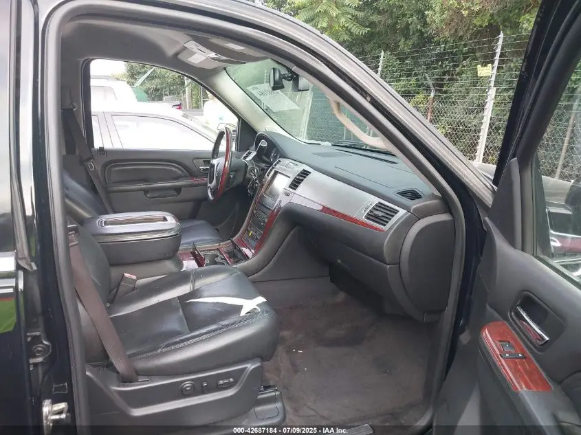 2014 CADILLAC ESCALADE ESV LUXURY