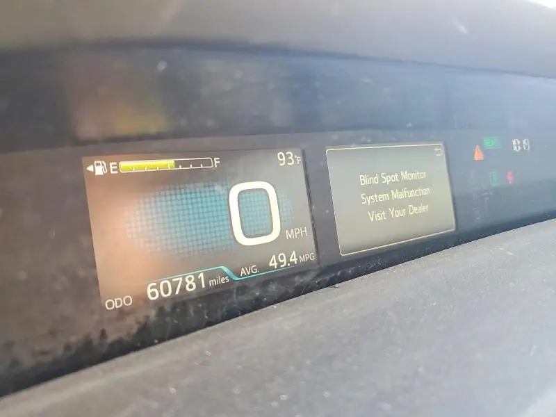 2019 TOYOTA PRIUS LE  