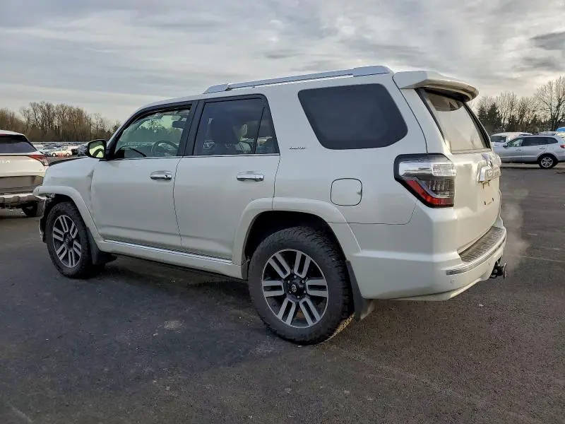 2018 TOYOTA 4RUNNER SR5/SR5 PREMIUM  