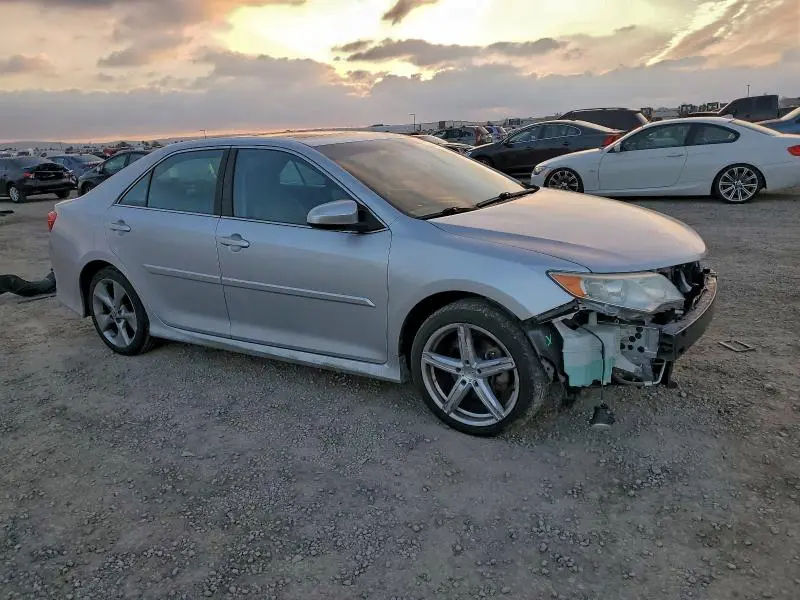 2014 TOYOTA CAMRY   