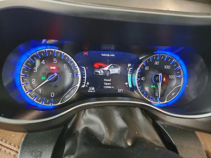 2017 CHRYSLER PACIFICA LIMITED  
