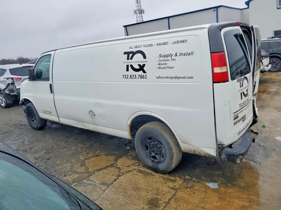 2011 GMC SAVANA G3500  