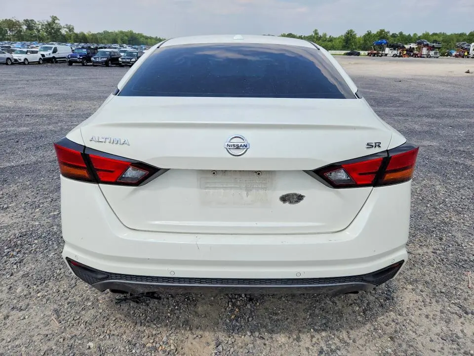 2020 NISSAN ALTIMA SR  