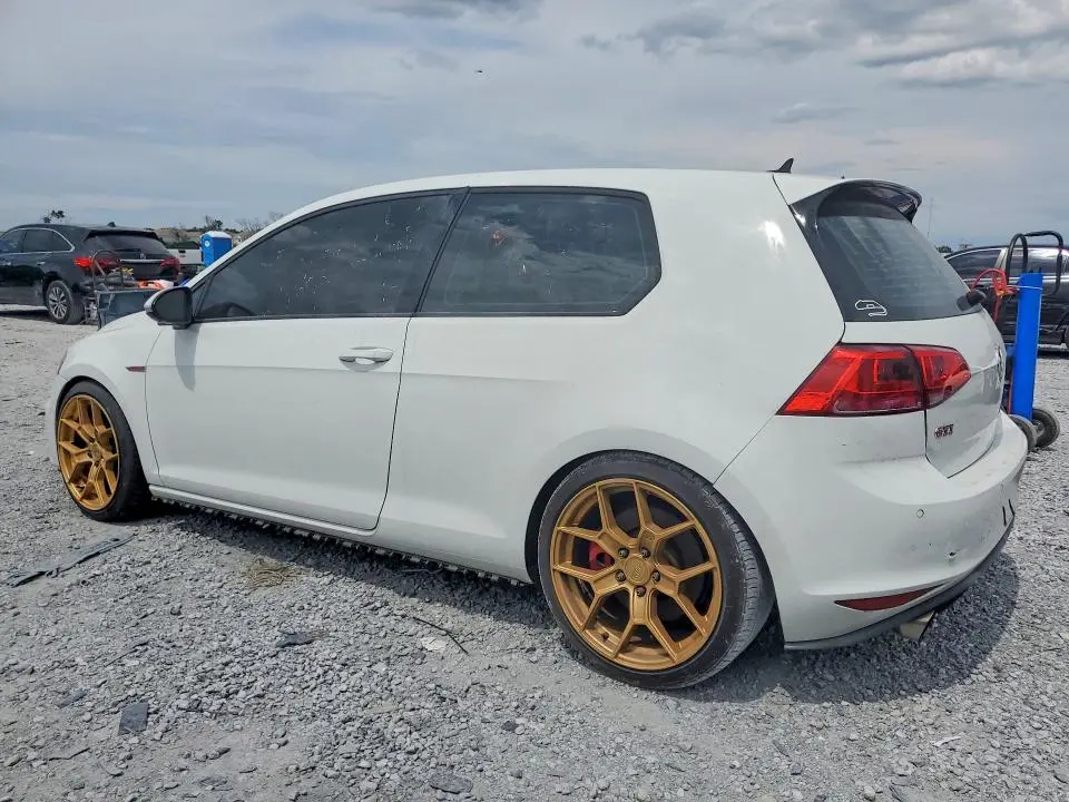 2015 VOLKSWAGEN GTI   
