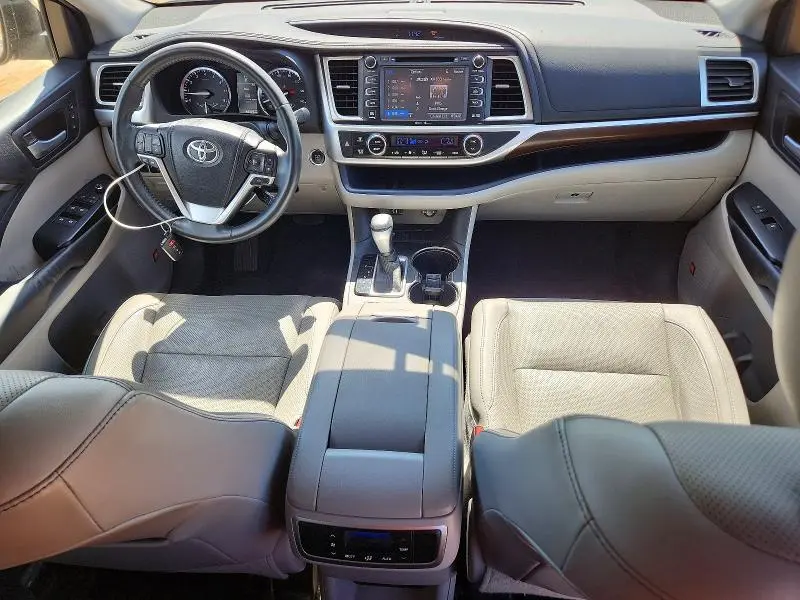 2015 TOYOTA HIGHLANDER LIMITED  