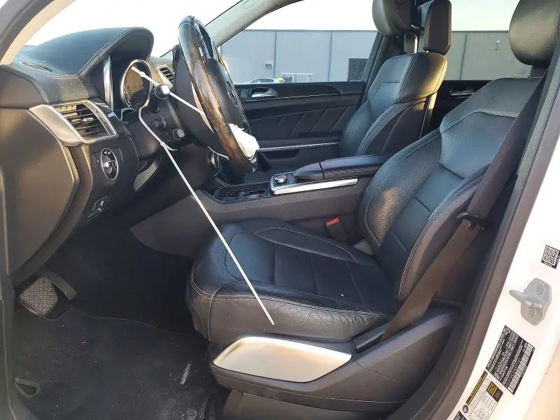 2015 MERCEDES-BENZ GL 550 4MATIC  