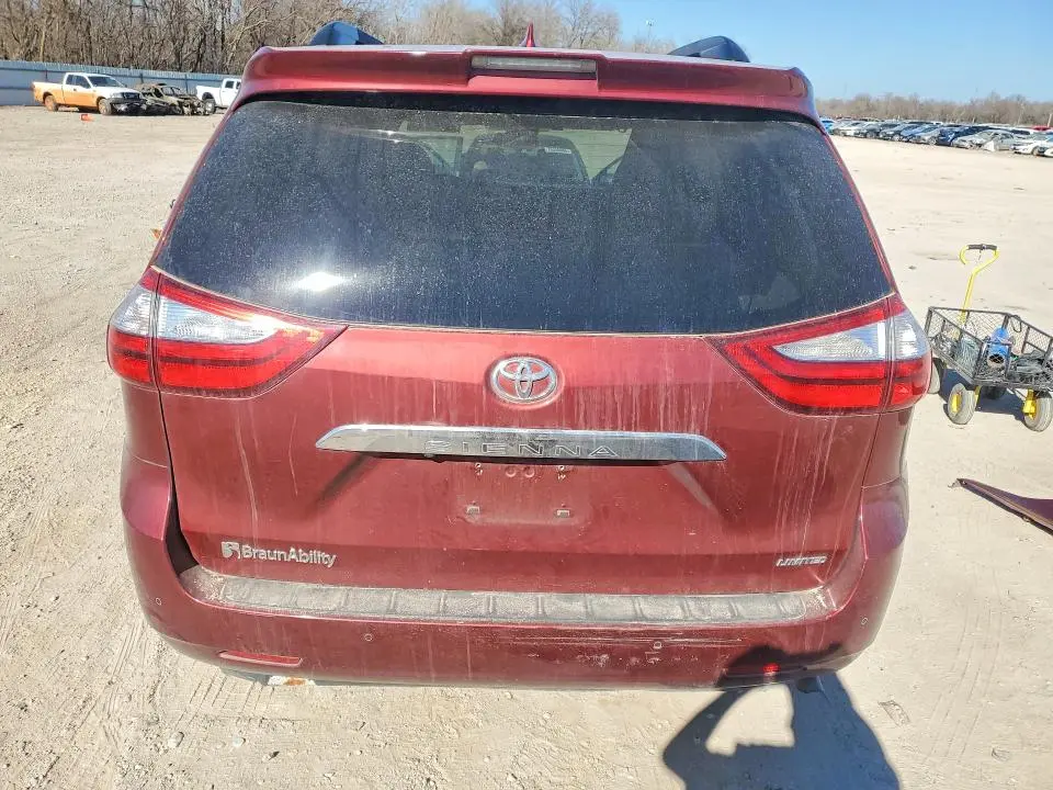 2019 TOYOTA SIENNA LIMITED PREMIUM 7-PASSENGER  