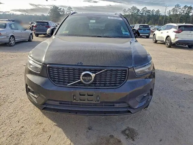 2020 VOLVO XC40 T5 R-DESIGN  