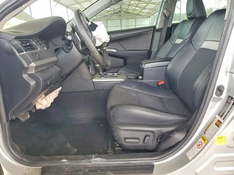 2012 TOYOTA CAMRY SE  