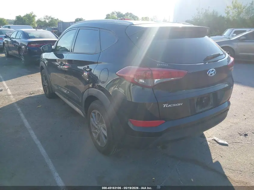 2017 HYUNDAI TUCSON SE