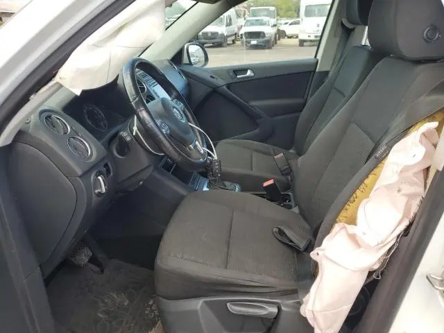 2015 VOLKSWAGEN TIGUAN S  
