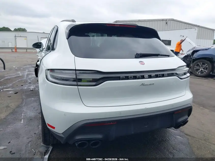 2025 PORSCHE MACAN T