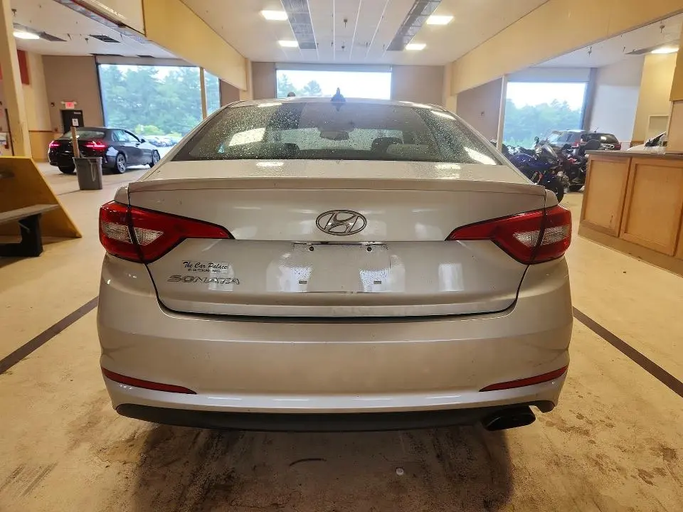 2016 HYUNDAI SONATA SE  