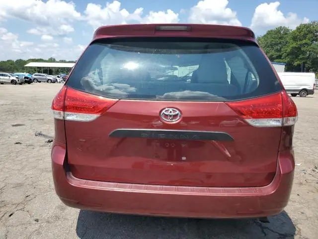 2011 TOYOTA SIENNA BASE  