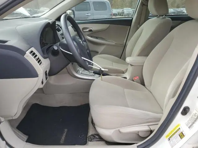 2013 TOYOTA COROLLA BASE  