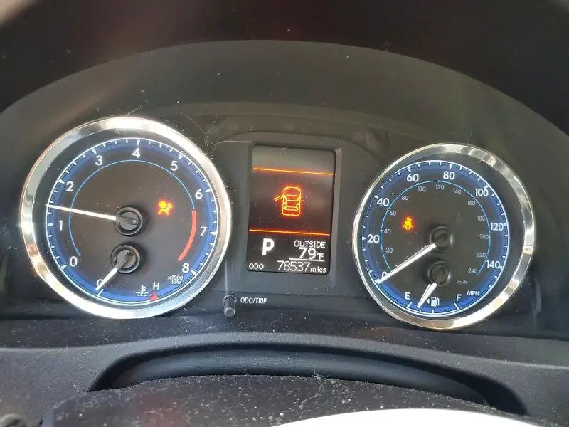 2017 TOYOTA COROLLA LE  