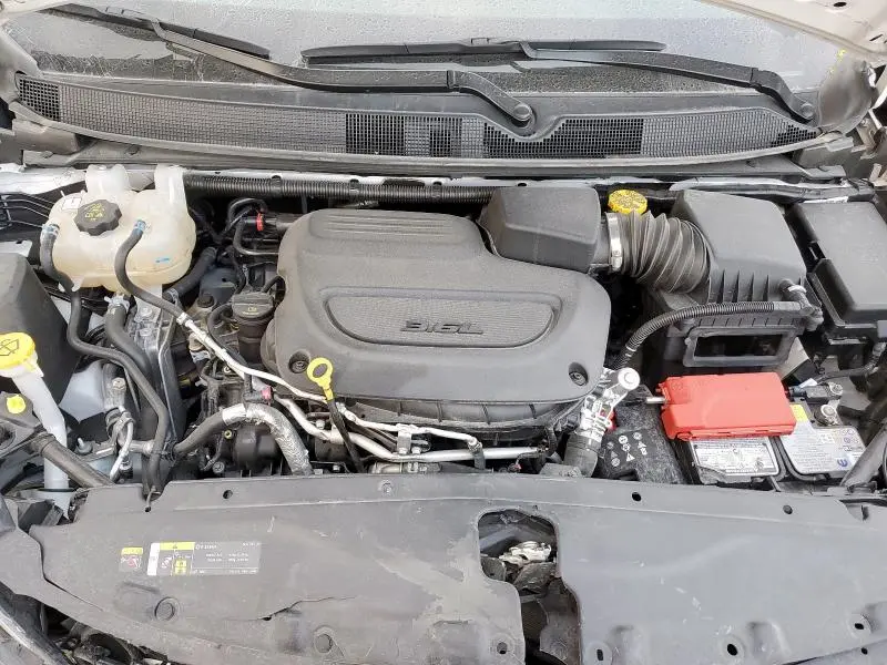 2025 CHRYSLER VOYAGER LX  