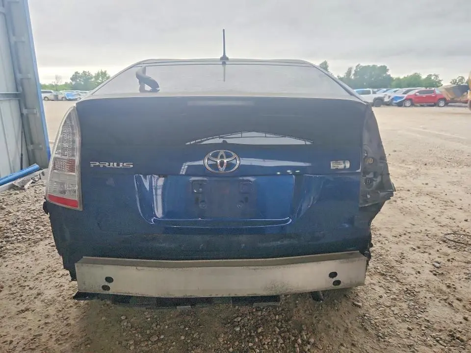 2010 TOYOTA PRIUS III  