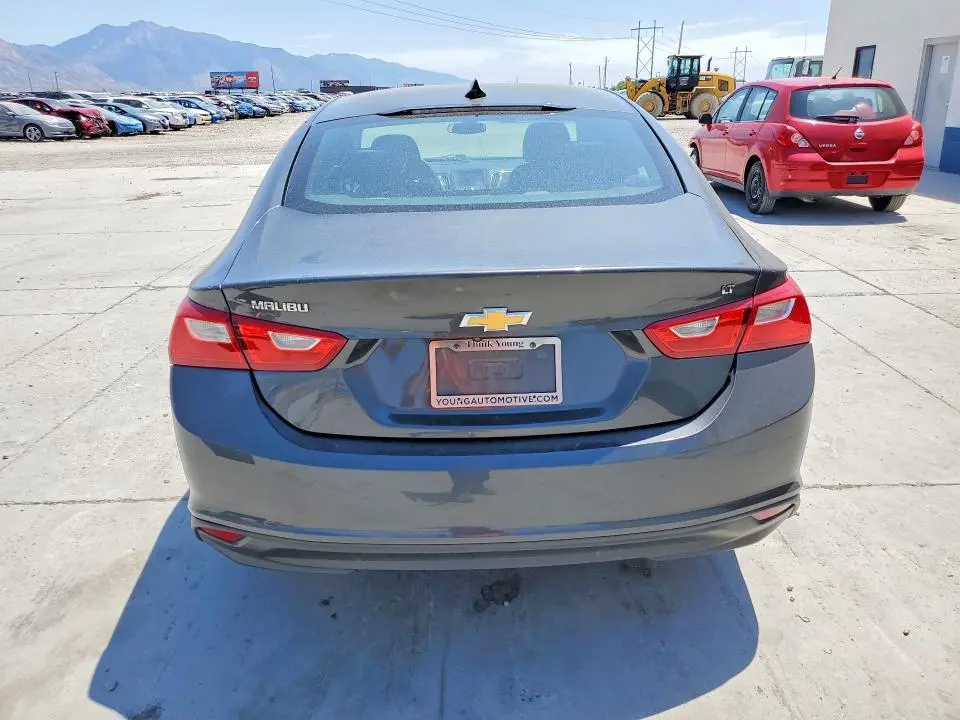 2017 CHEVROLET MALIBU LT  