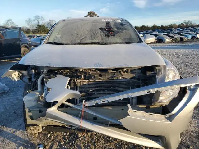 2019 NISSAN VERSA S  