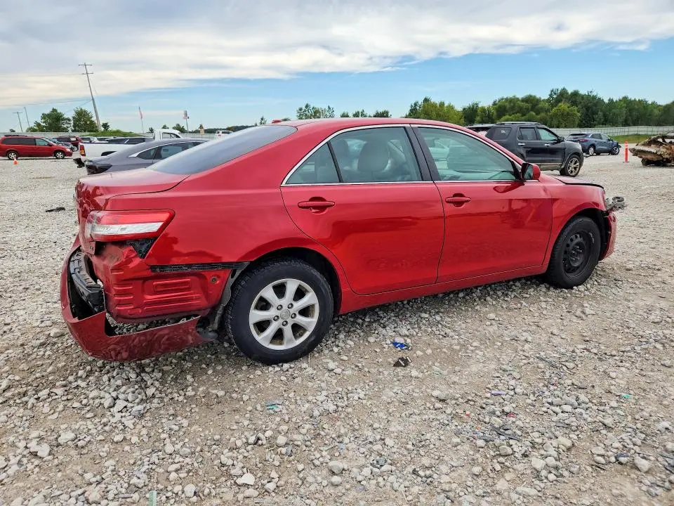2011 TOYOTA CAMRY LE  
